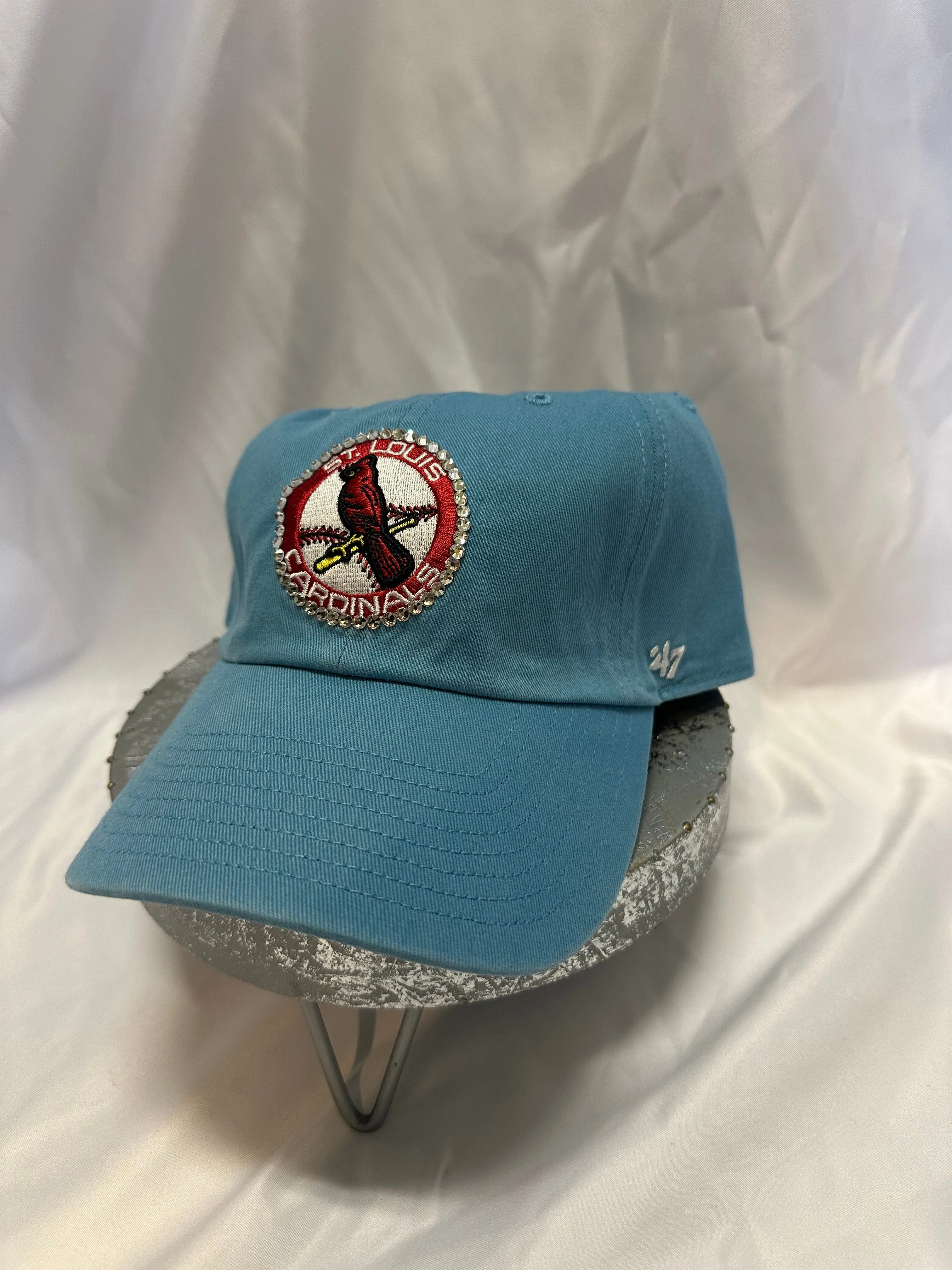 2LU ‘Fred Bird Logo Cards Hat’